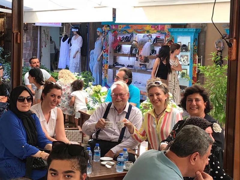 Ziyaretler Devam Ediyor