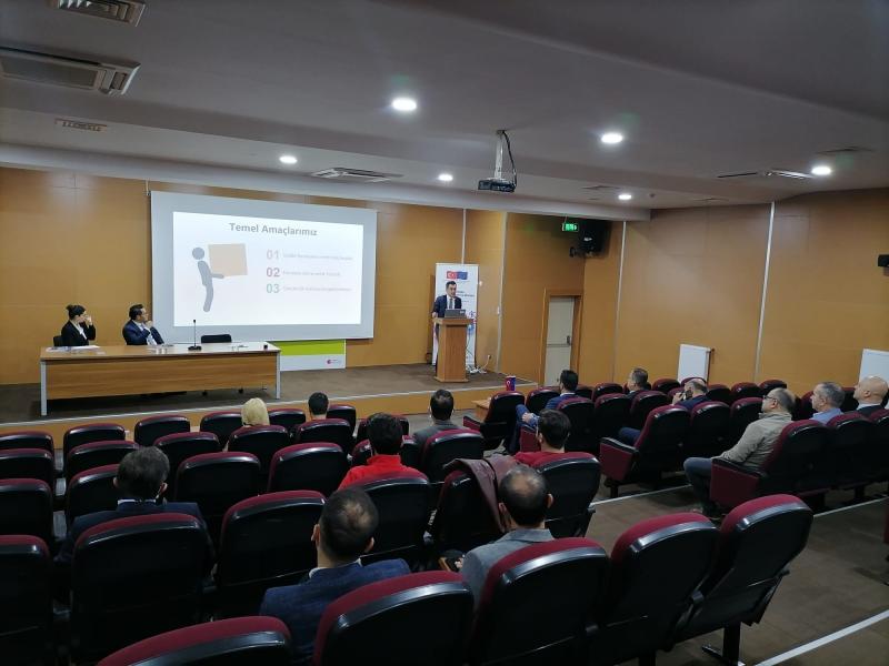Sivas İŞGEM tarafından 'Eximbank İhracat Kredileri ve Alacak Sigortası Programları Bilgilendirme Semineri' düzenlenmiştir.