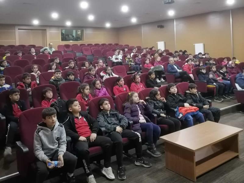 Vali Bekir Aksoy İlkokulu Öğrencilerini Misafir Ettik